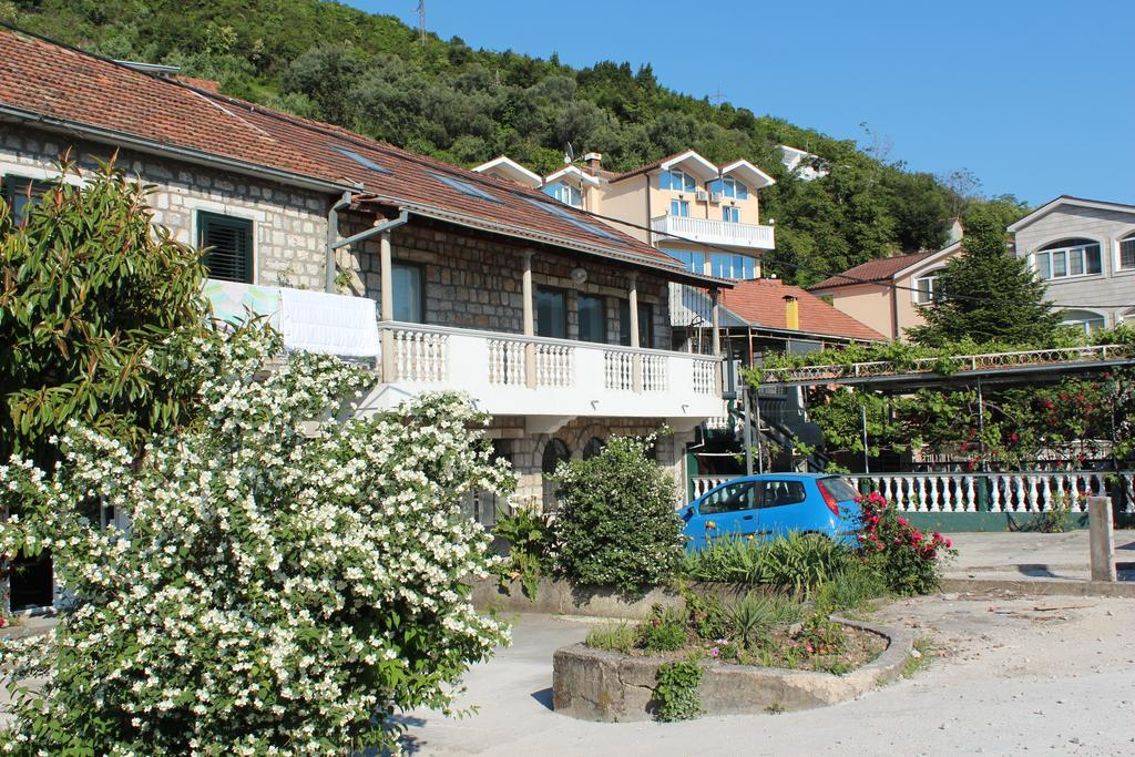 Apartment Vinograd Herceg Novi Exterior foto