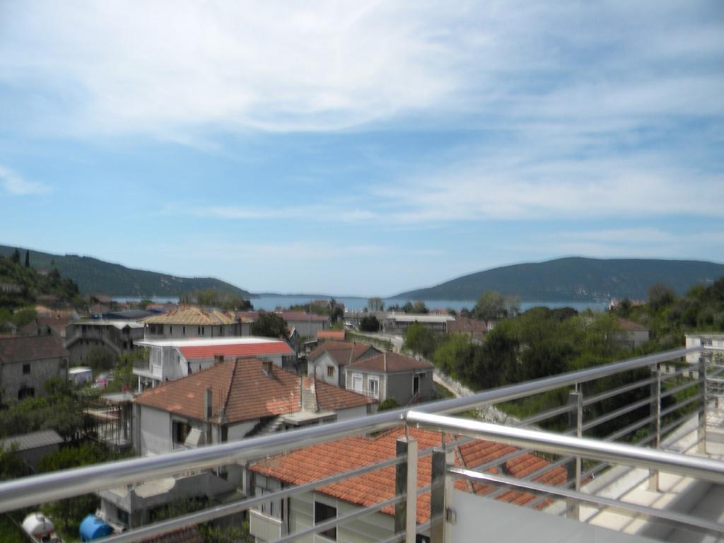 Apartment Vinograd Herceg Novi Exterior foto